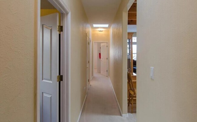 Building Photo - WONDERFUL HOUSE FOR RENT
