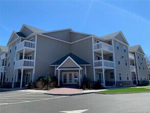 Building Photo - 76 Liberty St