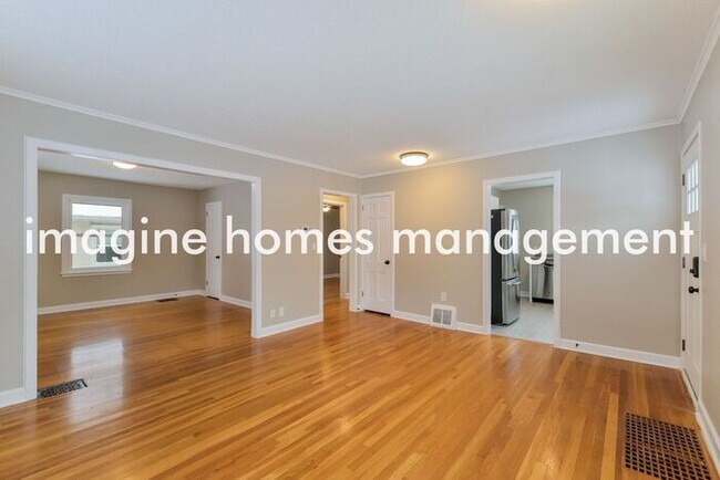 Foto del edificio - Cozy 3 Bedroom Home in Minneapolis