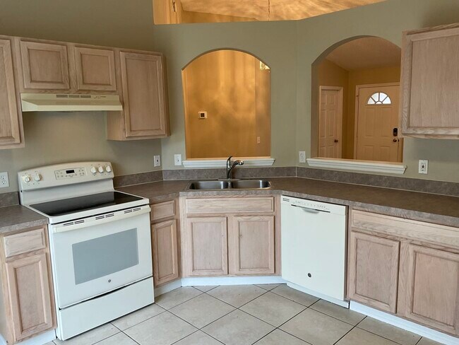 Building Photo - 3270 Phonetia Dr