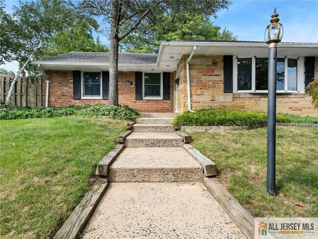 Building Photo - 55 Gurley Rd