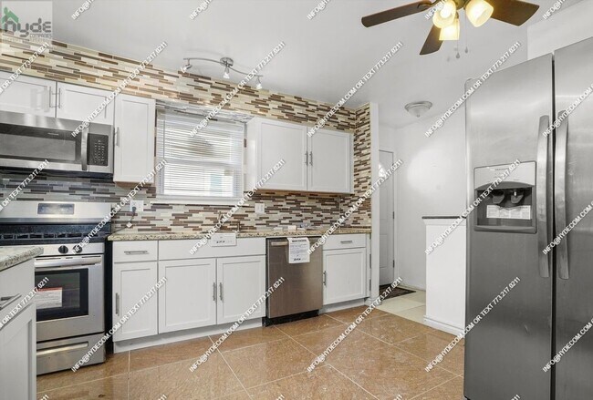 Foto del edificio - 524 E 89th Pl