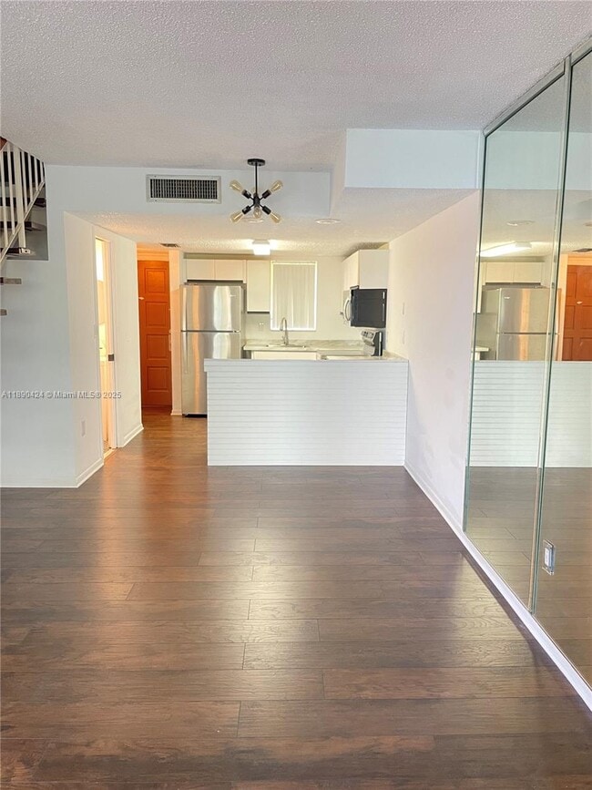 Foto del edificio - 5650 W 26th Ct