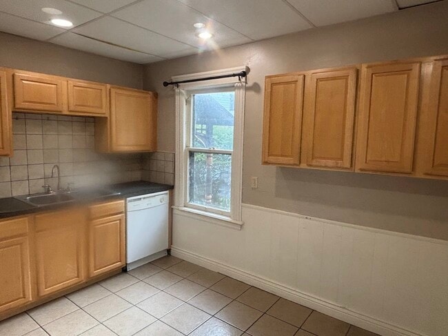 Building Photo - 739 Minor Ave