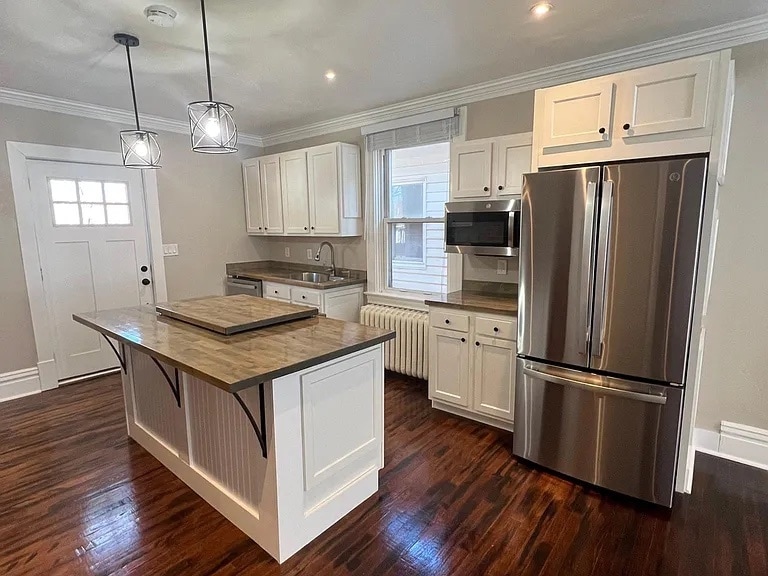 Primary Photo - 360 Ridgewood Ave
