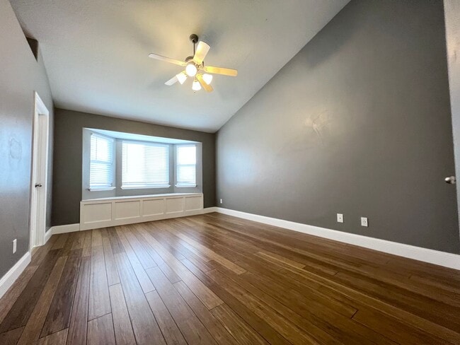 Building Photo - 5 Bedroom/3 Bathroom Home in Lehi