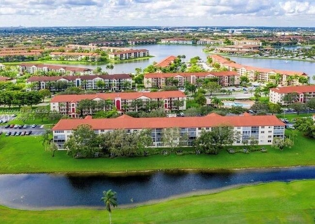 Foto del edificio - 13155 SW 7th Ct