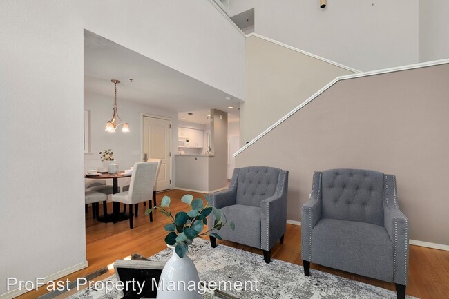 Foto del edificio - 2 br, 2.5 bath House - 1114 NE Schuyler St
