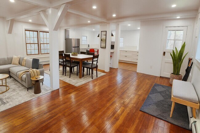 Foto del edificio - 1206 Bassett Rd