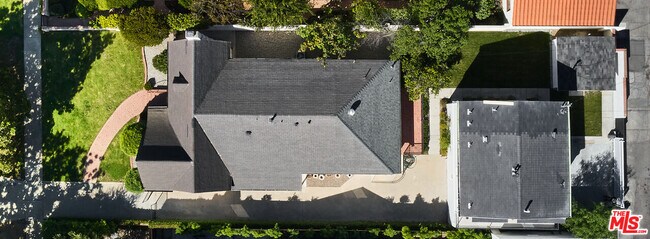 Foto del edificio - 443 Euclid St