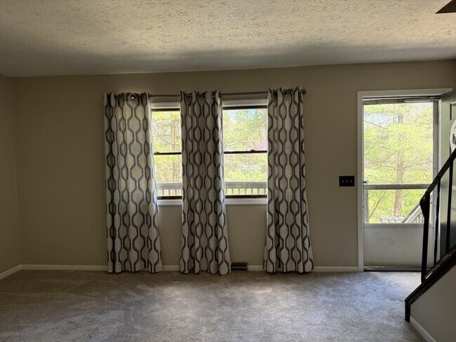 Foto del edificio - 2500 Cleveland Rd