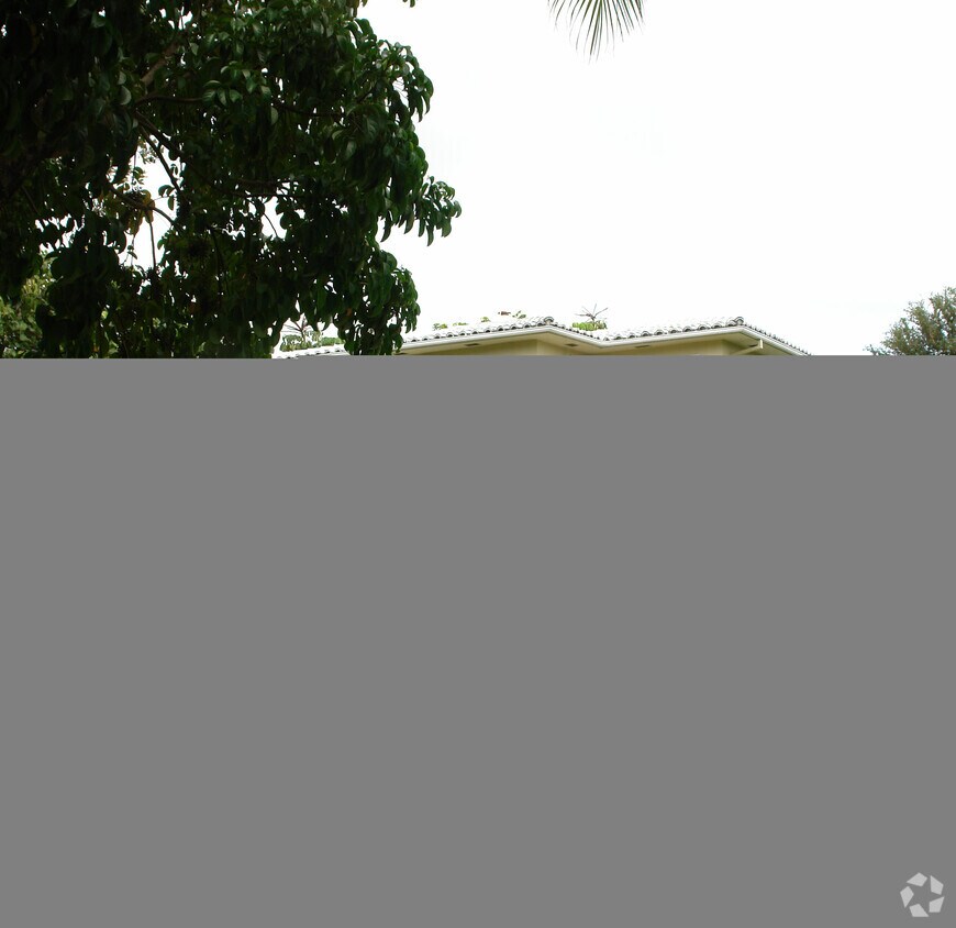 Foto del edificio - 12025 NE 8th Ave