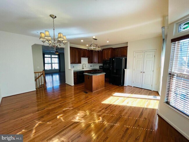 Foto del edificio - 708 Scarburgh Way