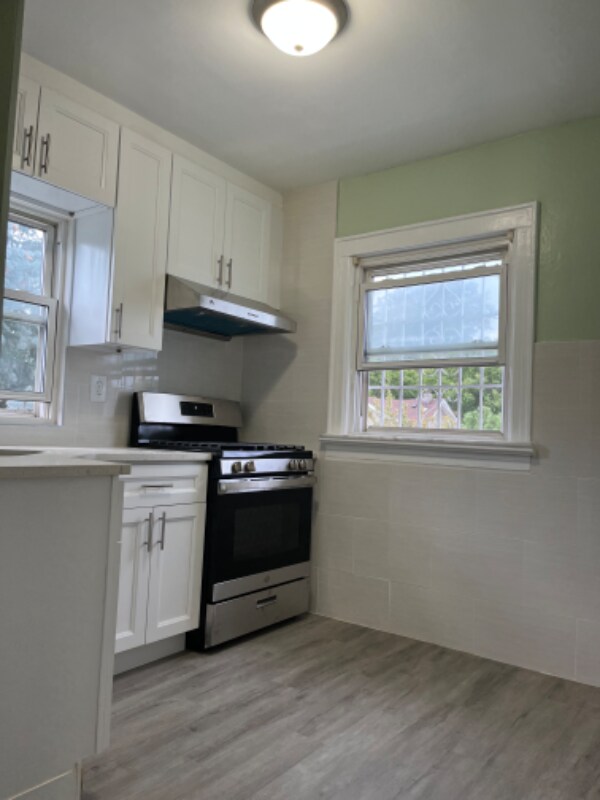 Foto del edificio - 162-25 77th Ave