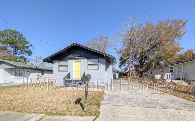 Foto del edificio - 2253 W 10th St