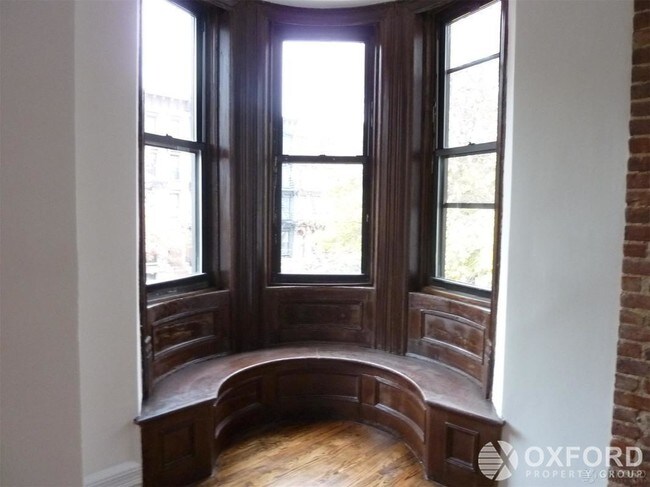 Foto del edificio - 515 Clinton Ave