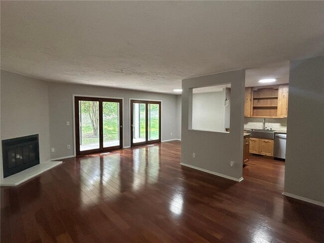Foto del edificio - 15105 Lesley Ln