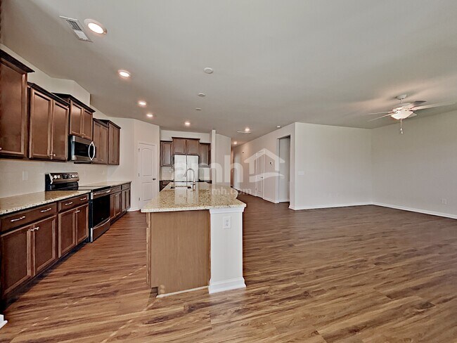 Building Photo - 2402 Abundance Lane