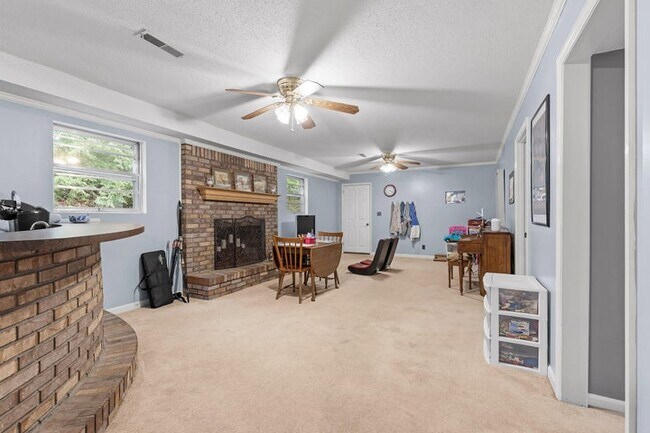 Foto del edificio - 5620 Cold Springs Rd