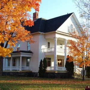 Building Photo - 244 Lake St