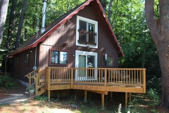 Building Photo - 20 Brookhurst Ln E