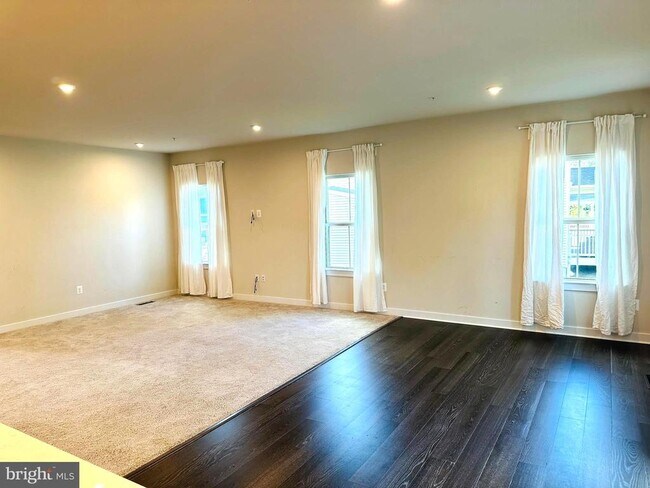 Foto del edificio - 9729 Cheryl Forest Ct