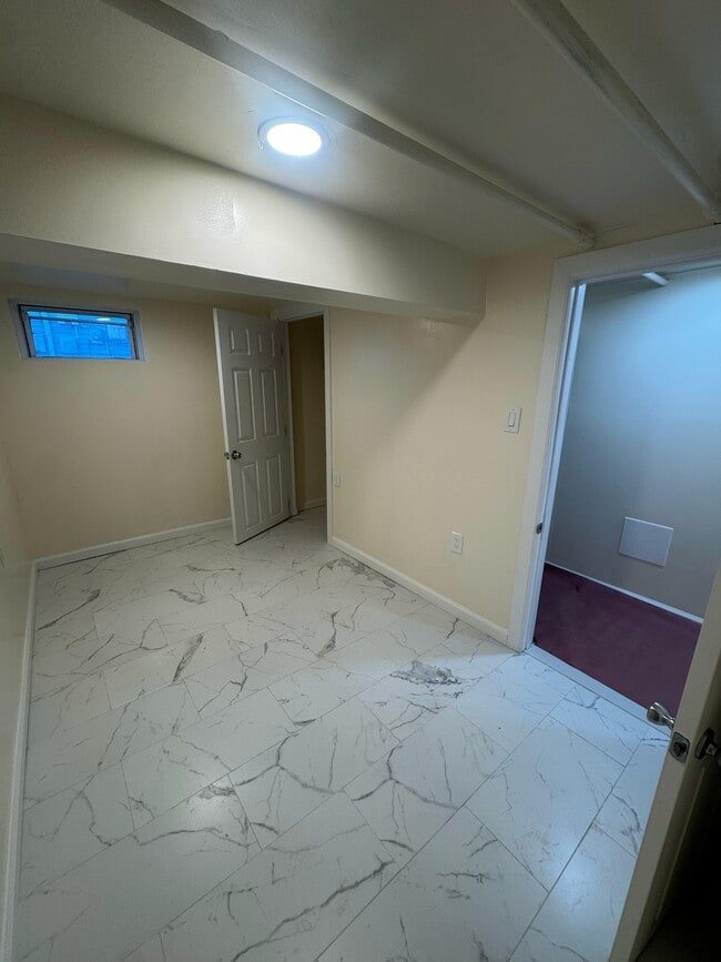 Building Photo - 177 Corabelle Ave