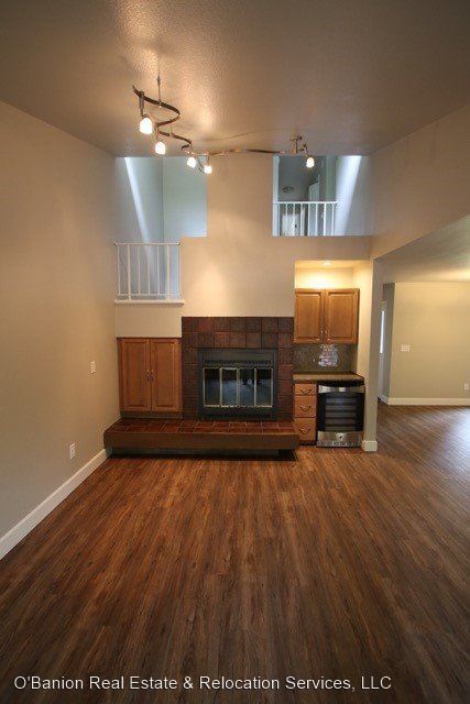 Building Photo - 3 br, 2.5 bath House - 2008 Parkview Circle