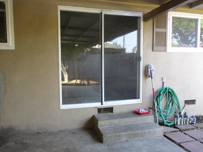 Building Photo - 757 Gary St