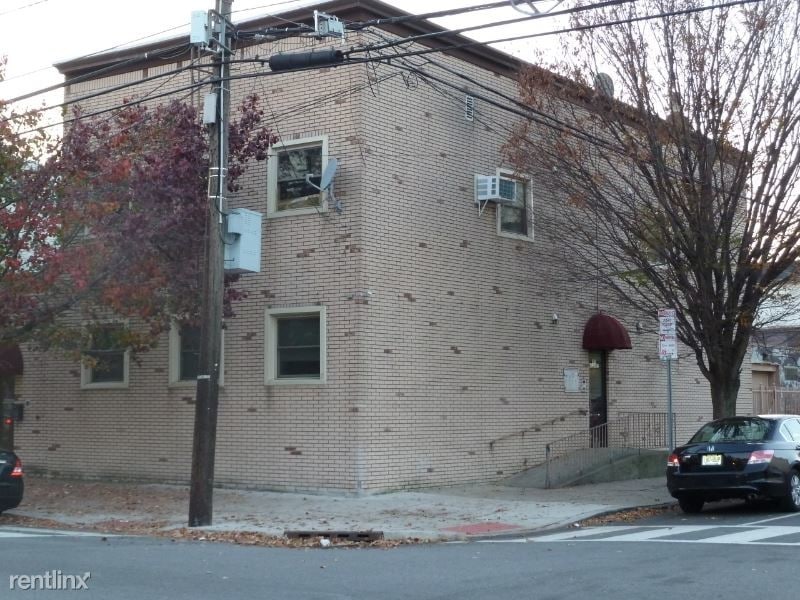 159 Mallory Ave, Jersey City, NJ 07304 Room for Rent in Jersey City