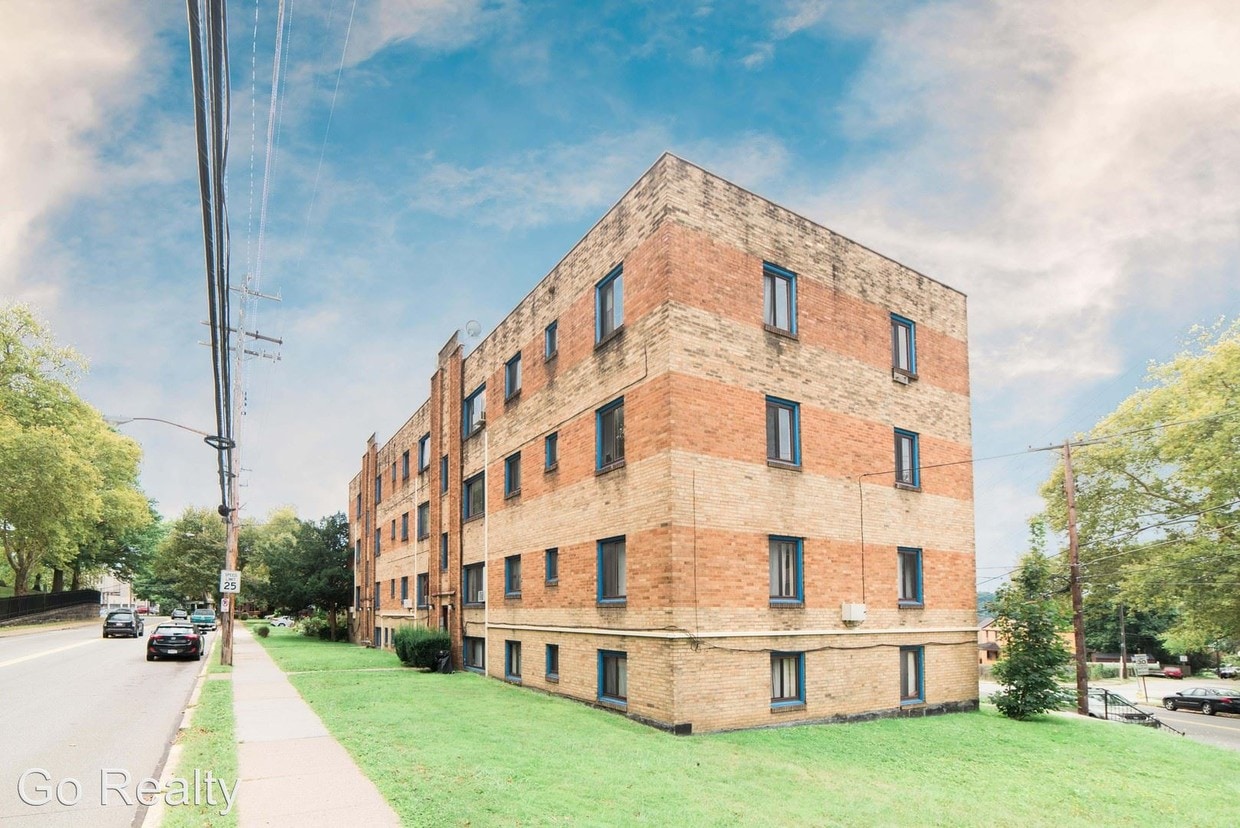 Primary Photo - 2449 Brighton Rd