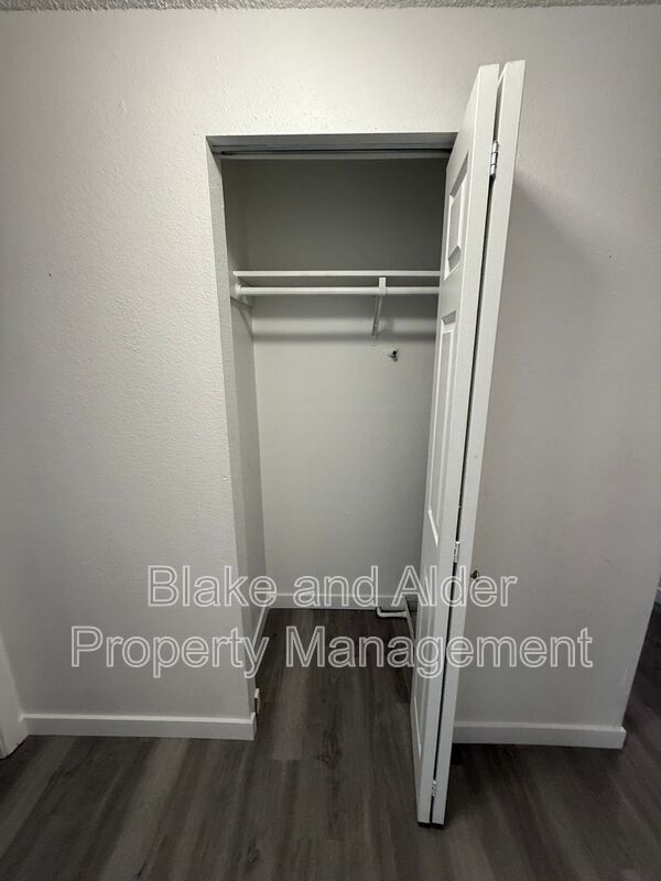 Foto del edificio - 3865 NE 152nd Ave