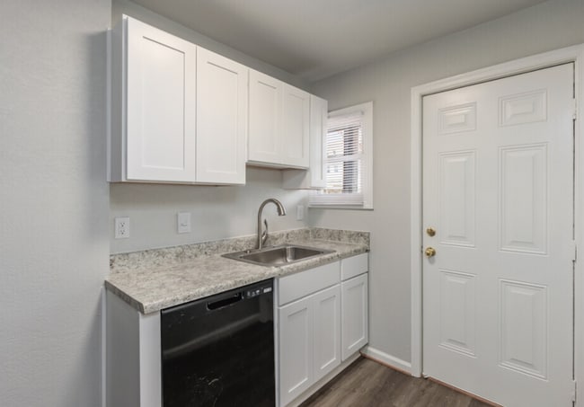 Photo - 869 36th St Apartment