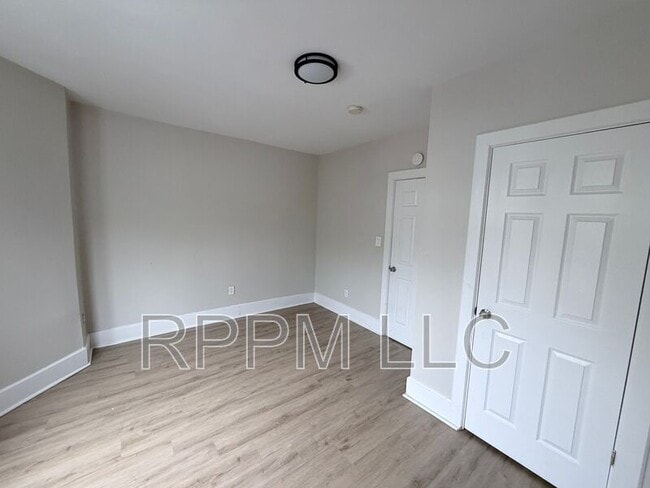 Foto del edificio - 106 N 16th St