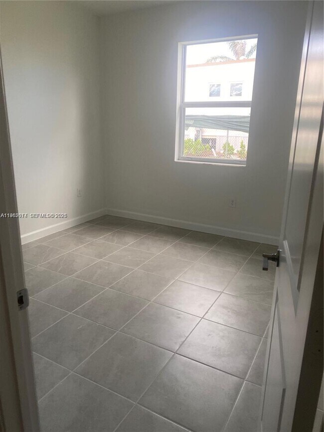 Building Photo - 28857 SW 163rd Ct