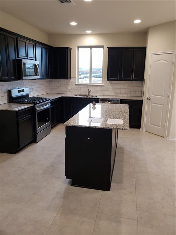 Building Photo - 2212 Cliffbrake Way