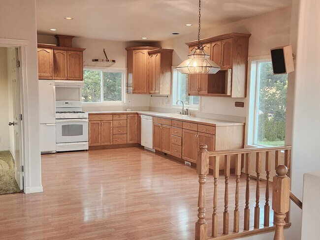 Foto del edificio - Easy access to the Birch Bay Coastline! La...