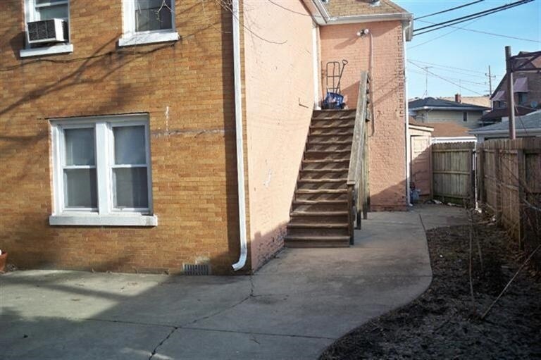 1305 W Fred St, Whiting, IN 46394 Apartments in Whiting, IN