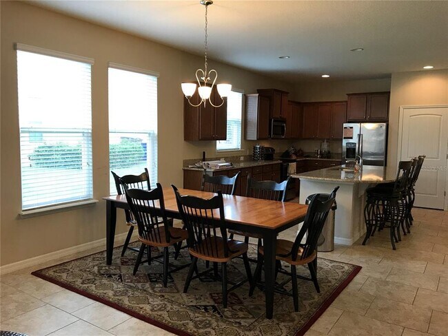 Foto del edificio - 1869 Richmond Way