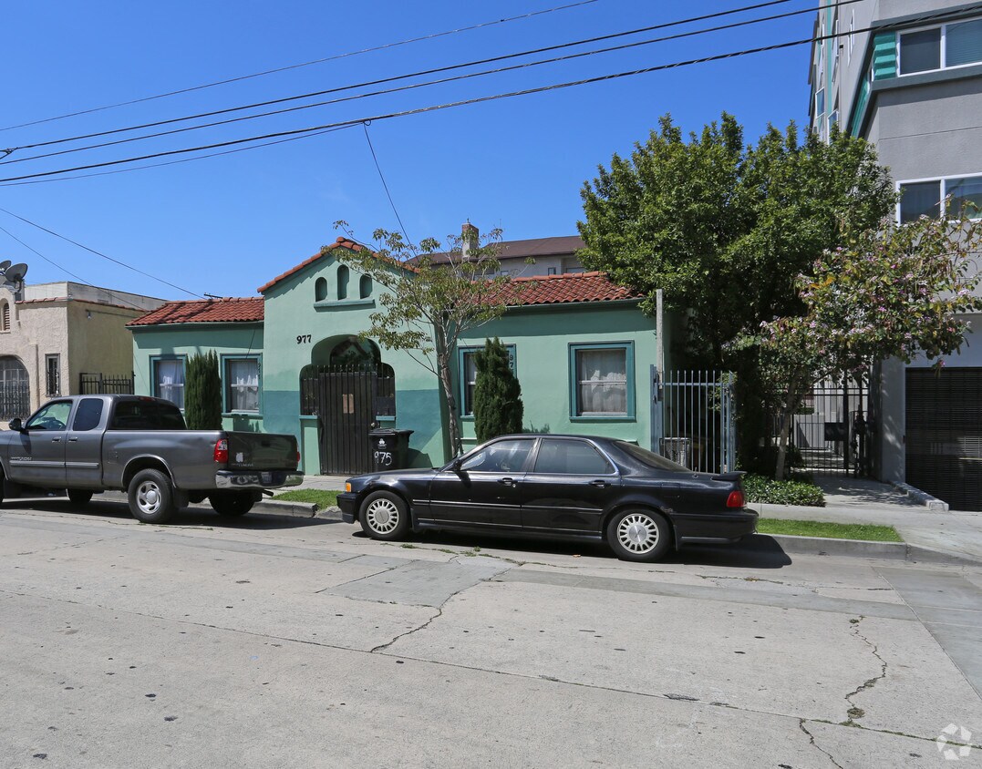 Primary Photo - 975 S Ardmore Ave