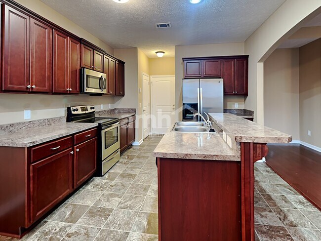 Foto del edificio - 115 Otter Glen Dr