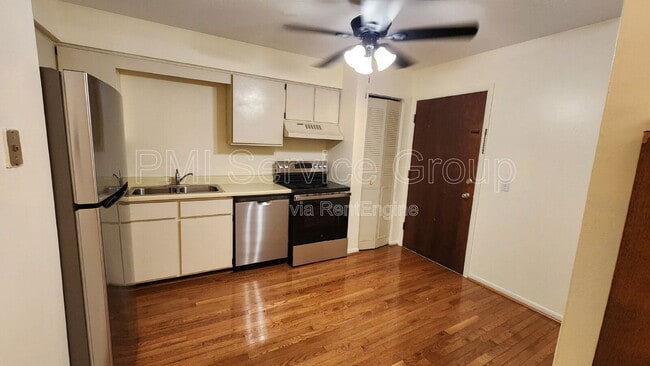 Foto del edificio - 2331 Ogden Ave