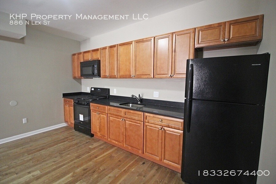 Primary Photo - Beautiful 3 Bed Home in Mill Creek