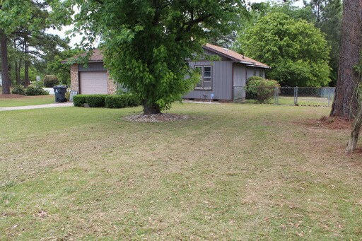 Primary Photo - 100 Carmichael Ln