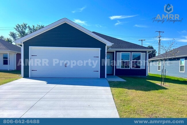 Foto del edificio - 3 BEDROOM HOME AVAILABLE NOW!