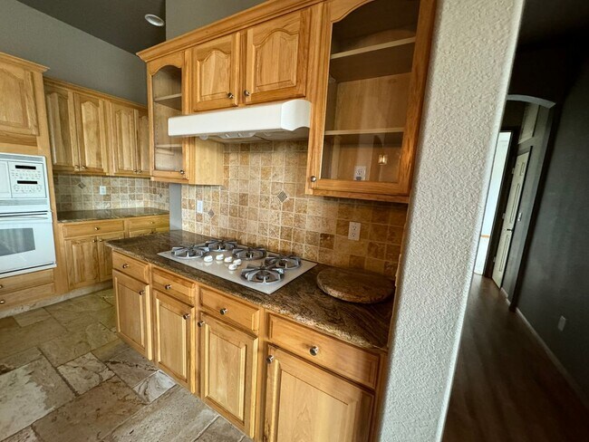 Foto del edificio - Wingfield Springs, Large 4 bedroom 4 bath ...
