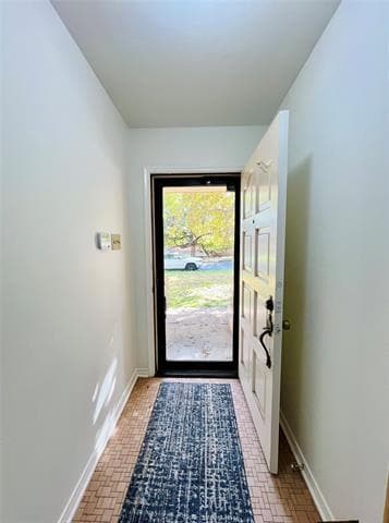 Foto del edificio - 8715 Labron Ave