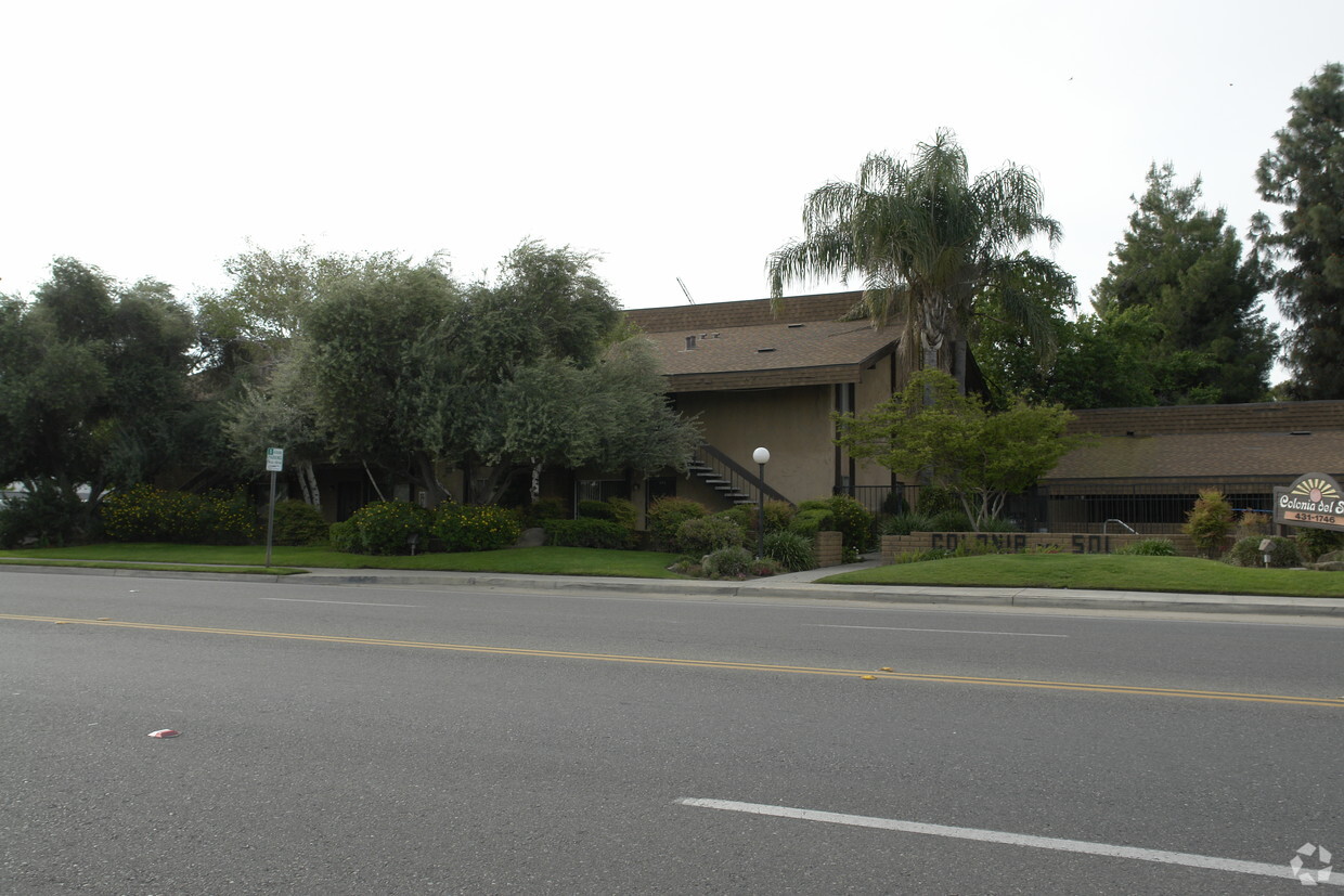 Primary Photo - Colonia Del Sol Apartments