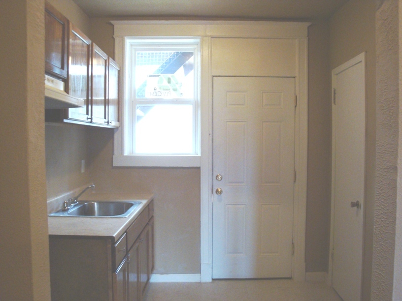 Primary Photo - 4215 Lawn Ave