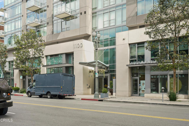 Foto del edificio - 1100 S Hope St